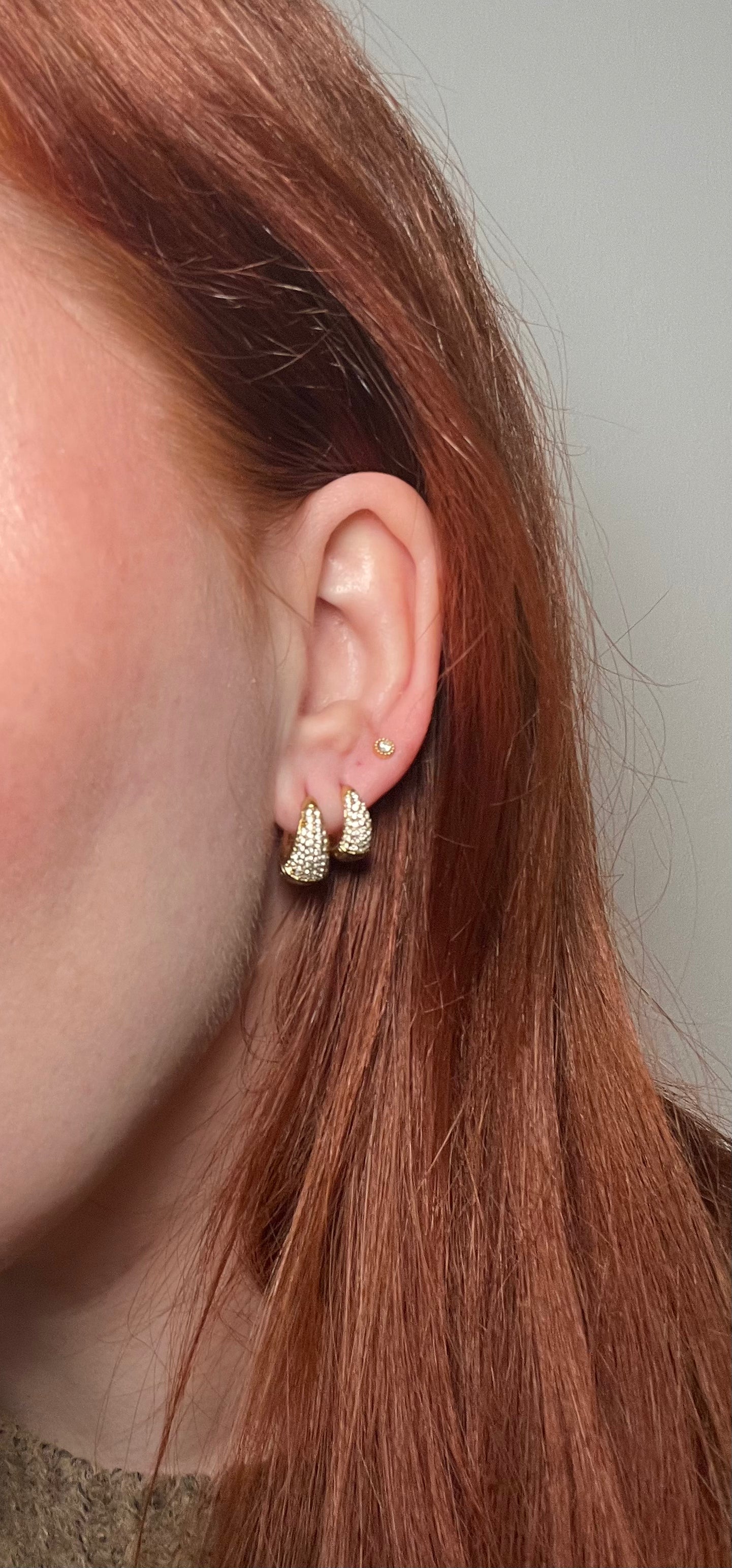 Sparkly Tear Drop Creol 12mm. - Guldbelagt m. ziconia sten