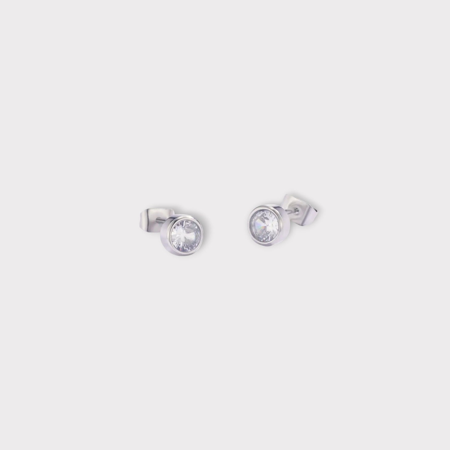 Harper Bezel Studs Ørestikker m. 5mm. zirconia sten - Guldbelagt